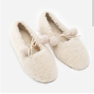 Daily Sleeper 6 36 shearling slippers